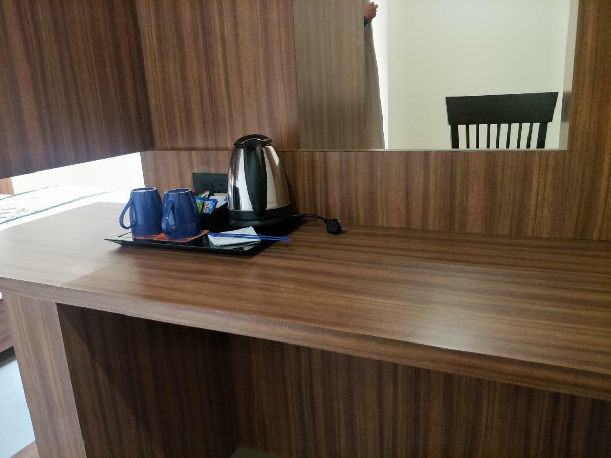 Kyriad Hotel Solapur By Othpl Екстериор снимка